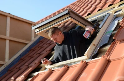 Pose de fenêtres de toit Velux à Athie